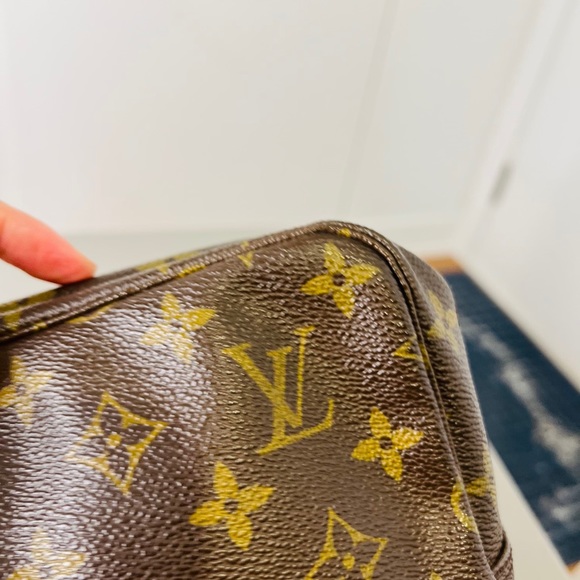 Toiletry 23 make up pouch ✔️Sold - Picture 14 of 16